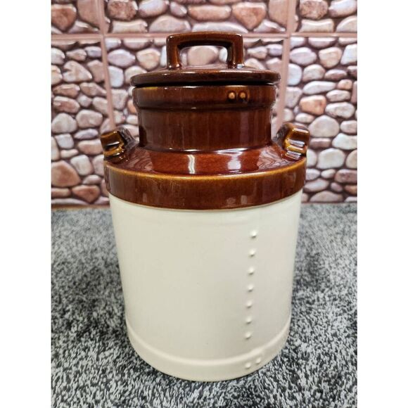 McCoy Pottery #331  Brown Milk Bottle With Lid Bean Pot Pattern USA - Picture 1 of 13
